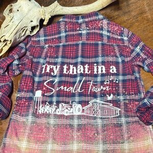 Up-cycled flannel (by me 🤗)